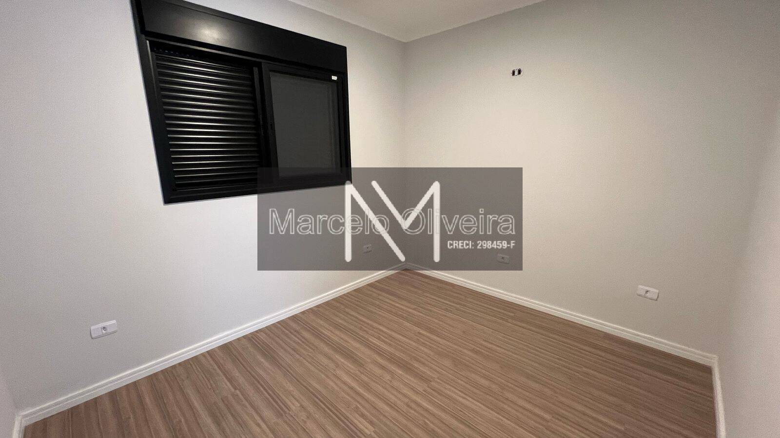 Casa à venda com 2 quartos, 130m² - Foto 4