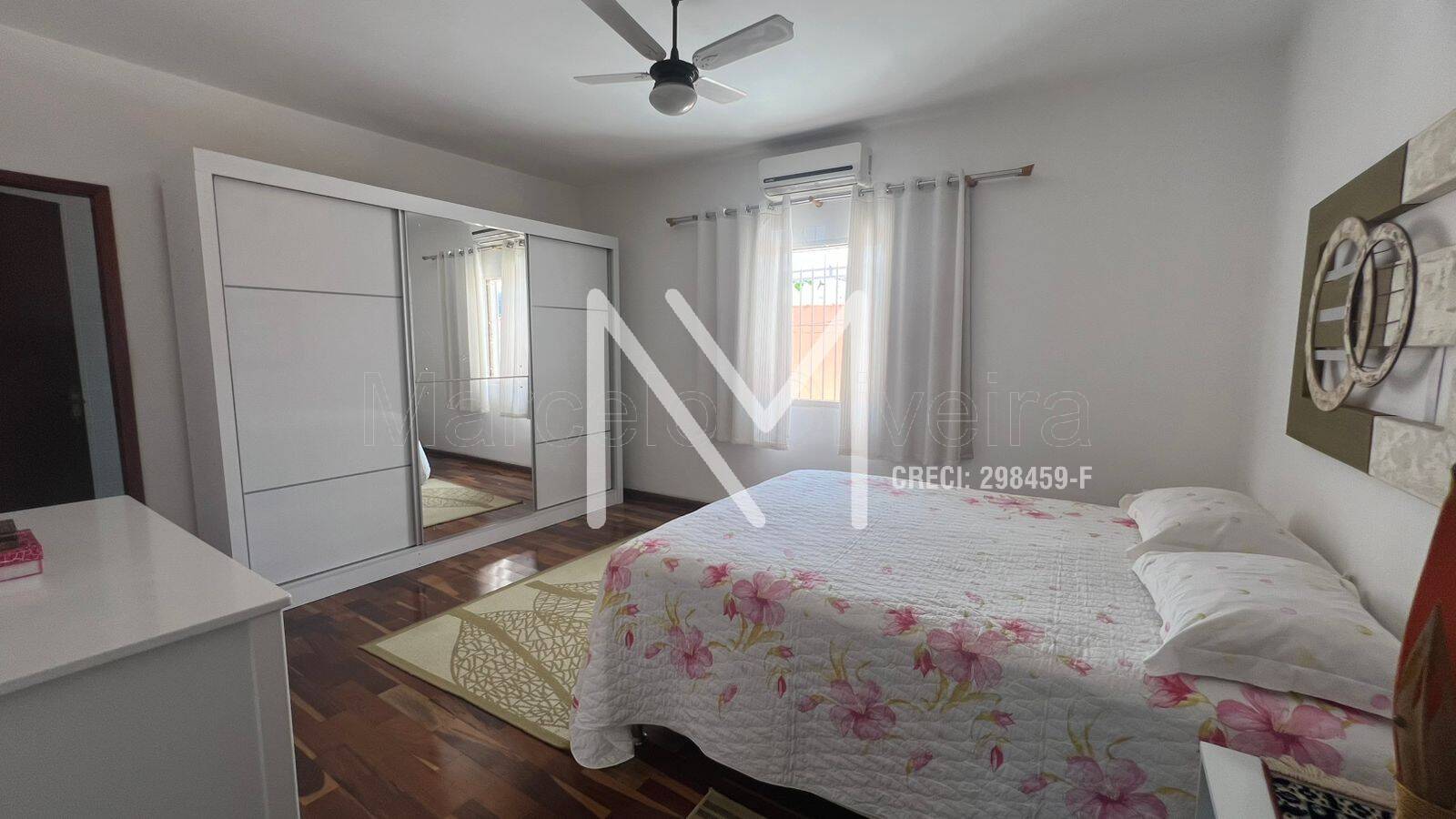 Casa à venda com 3 quartos, 300m² - Foto 12