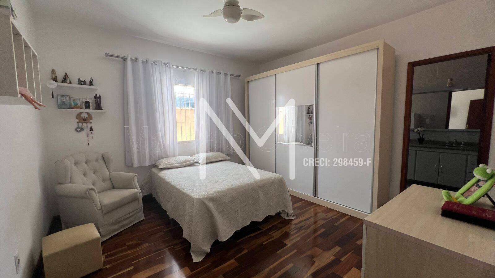 Casa à venda com 3 quartos, 300m² - Foto 13