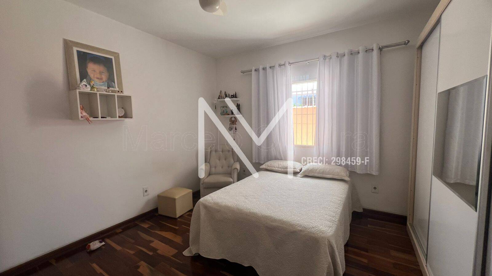 Casa à venda com 3 quartos, 300m² - Foto 11