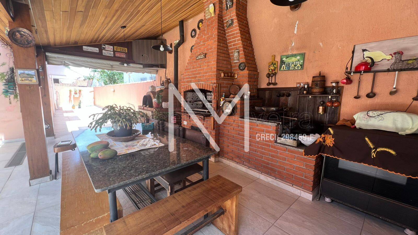 Casa à venda com 3 quartos, 300m² - Foto 32