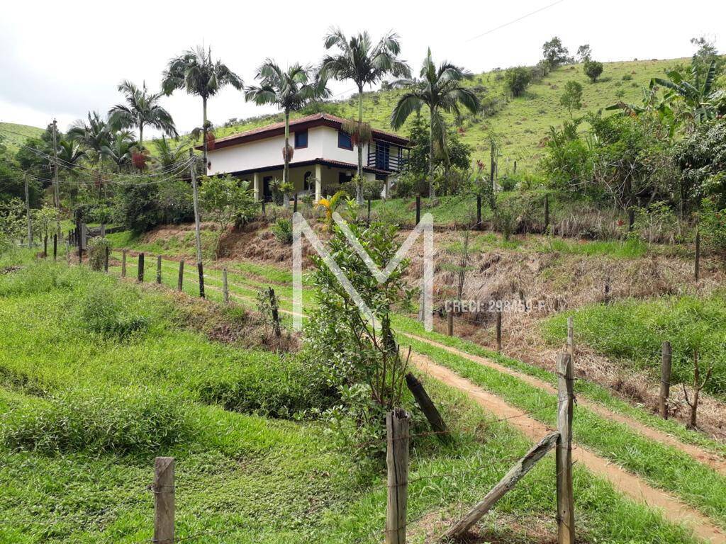 Fazenda à venda com 4 quartos, 400m² - Foto 2