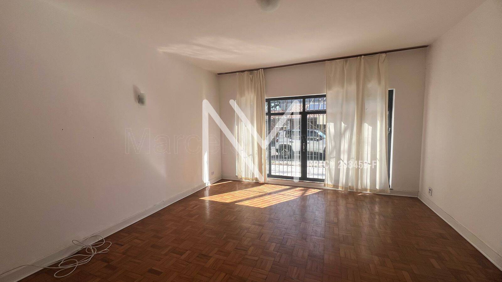 Casa à venda com 3 quartos, 160m² - Foto 2