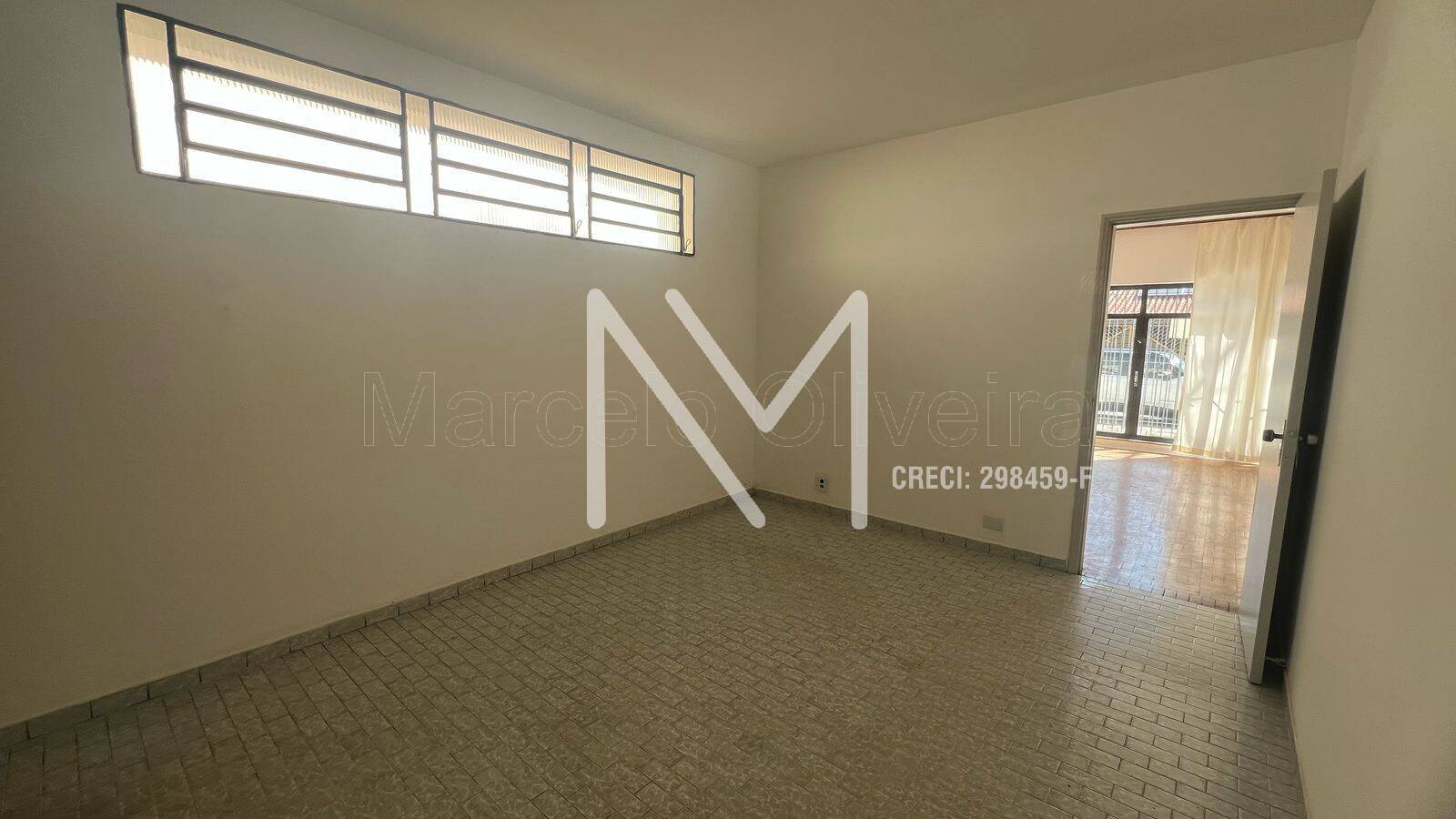 Casa à venda com 3 quartos, 160m² - Foto 4