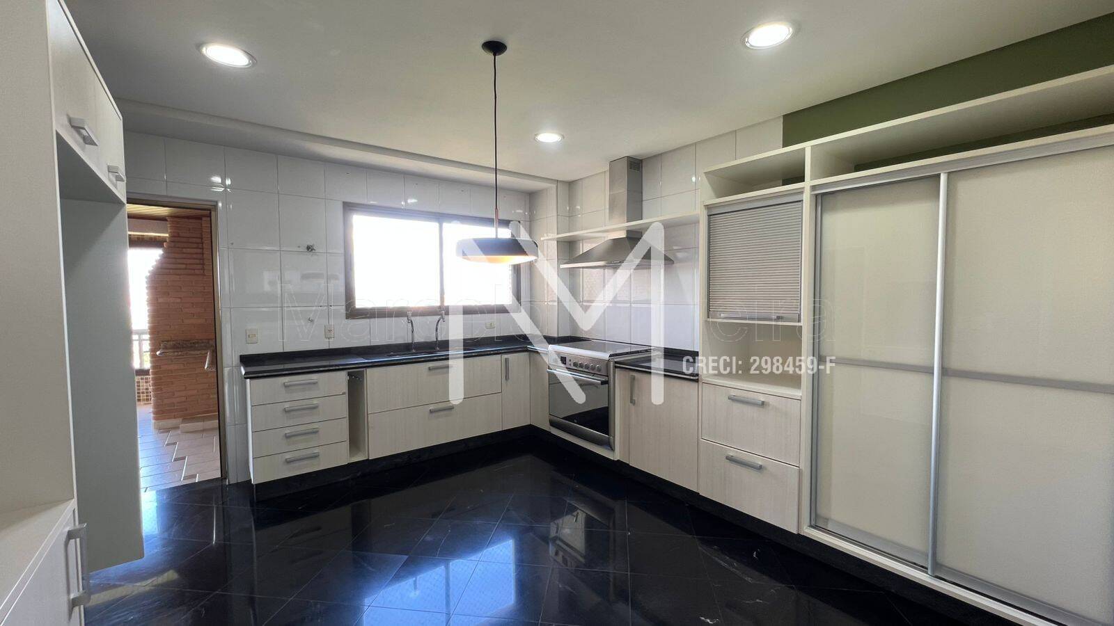 Apartamento à venda com 4 quartos, 205m² - Foto 13