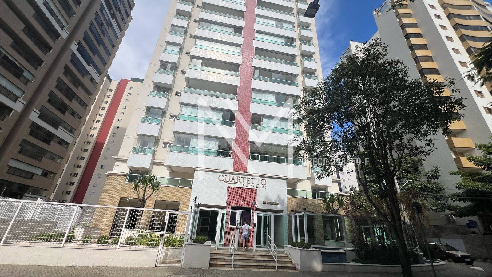 Apartamento à venda com 3 quartos, 123m² - Foto 37