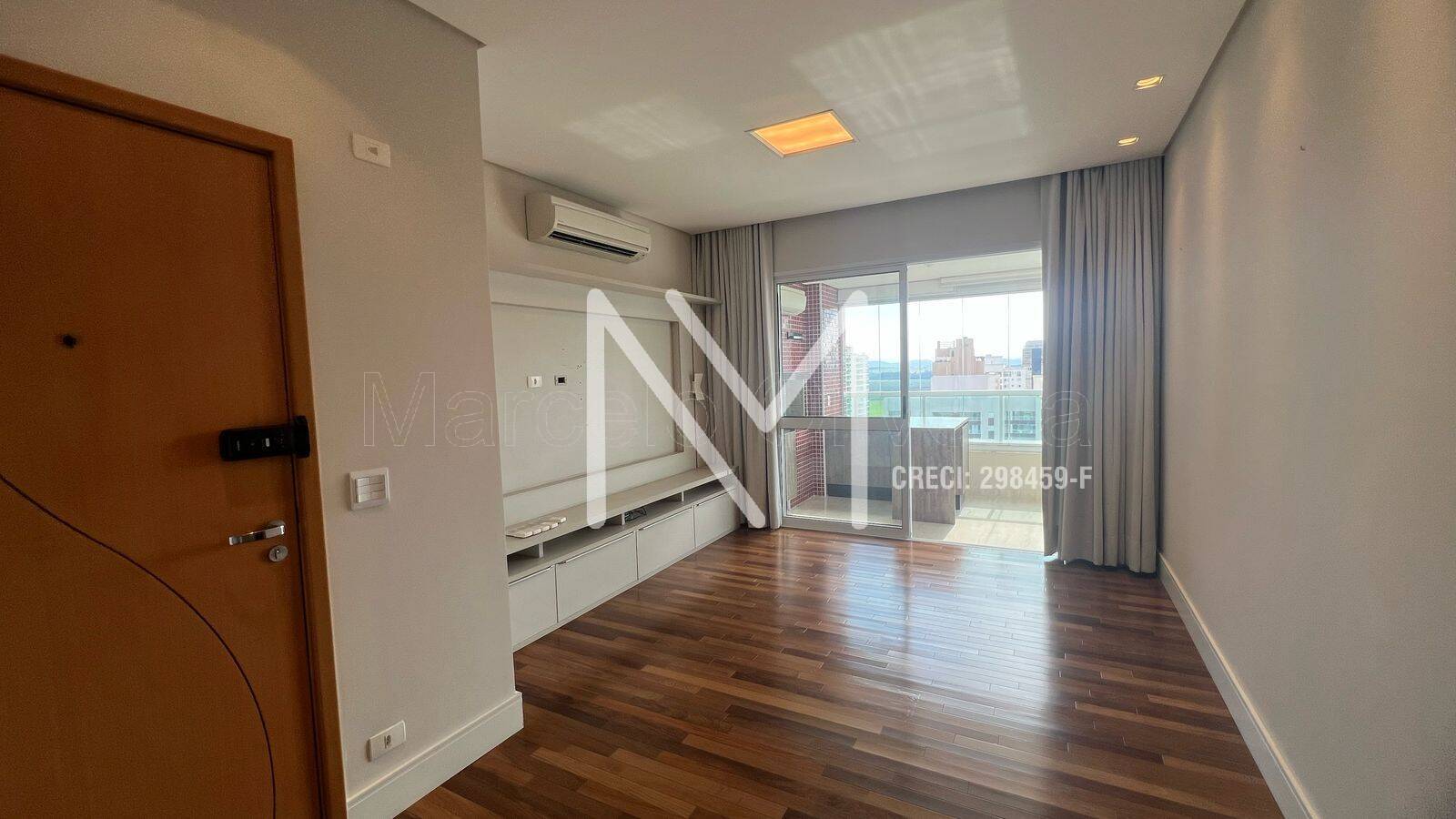 Apartamento à venda com 3 quartos, 123m² - Foto 2